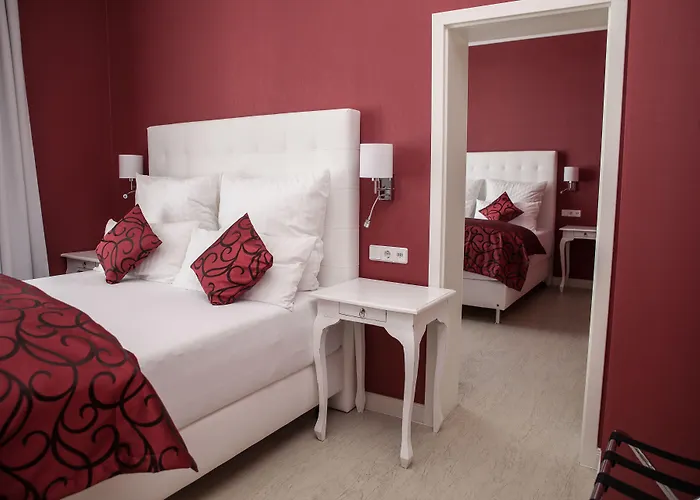 Haus Hotel & Pension Villa Laluna